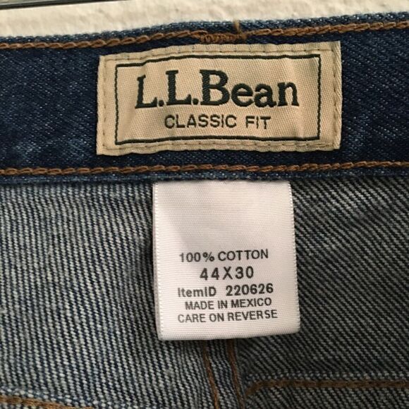 L.L. Bean classic fit dark wash jeans 44 - Picture 5 of 7